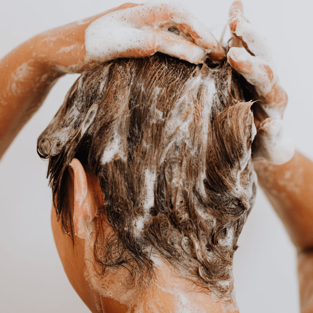 CUM PUTEM PREVENI INGRASAREA RAPIDA A PARULUI? - WowSkin Romania
